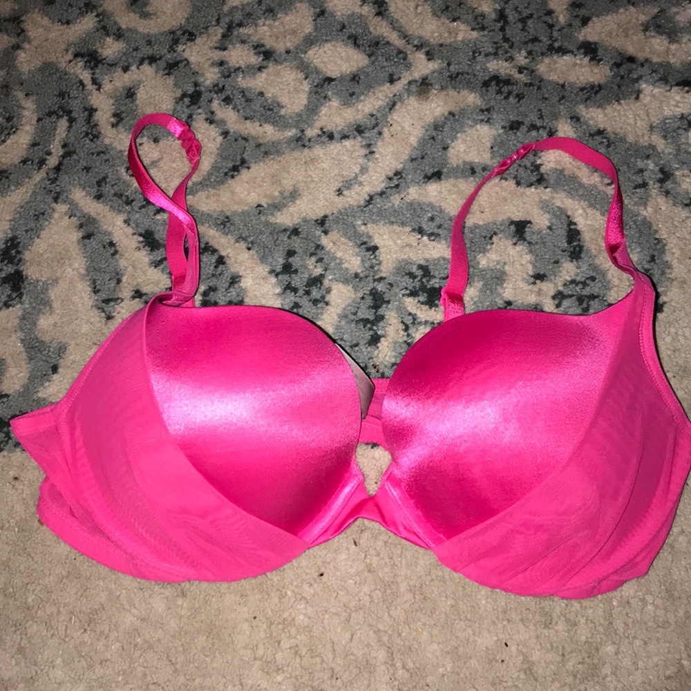 Victoria secret bra Size 38C